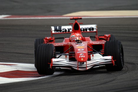Ferrari og Michael Schumacher er tilbage mod toppen af Formel 1-feltet